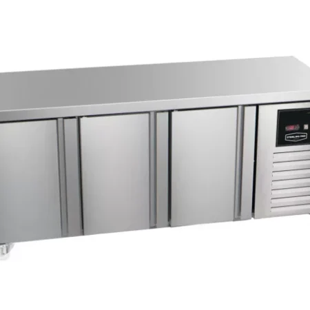 Sterling Pro Freezer Green SNI-7-180-30-NS 3 Door Counter Plain Top 452 Litres.