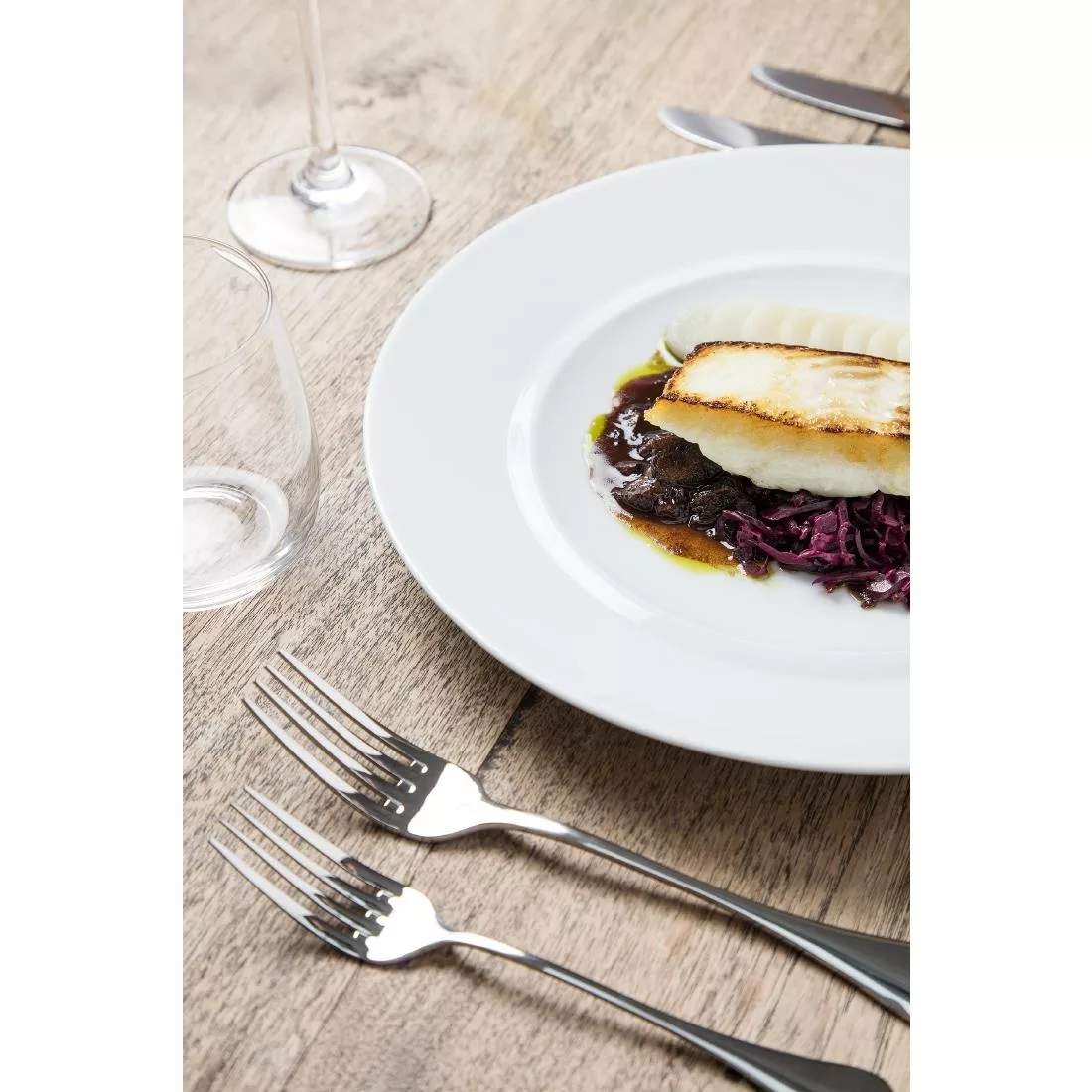 Royal Porcelain Classic White Pasta Plates 260mm (Pack of 12) - Image 5